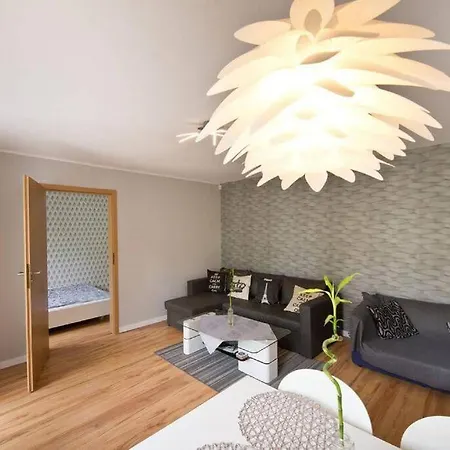 Chillout Apartament Apartment *